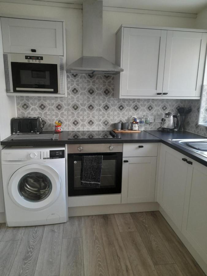 Church House Apartment *