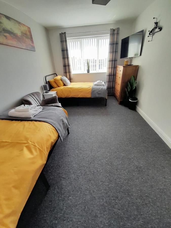 Church House Apartment *