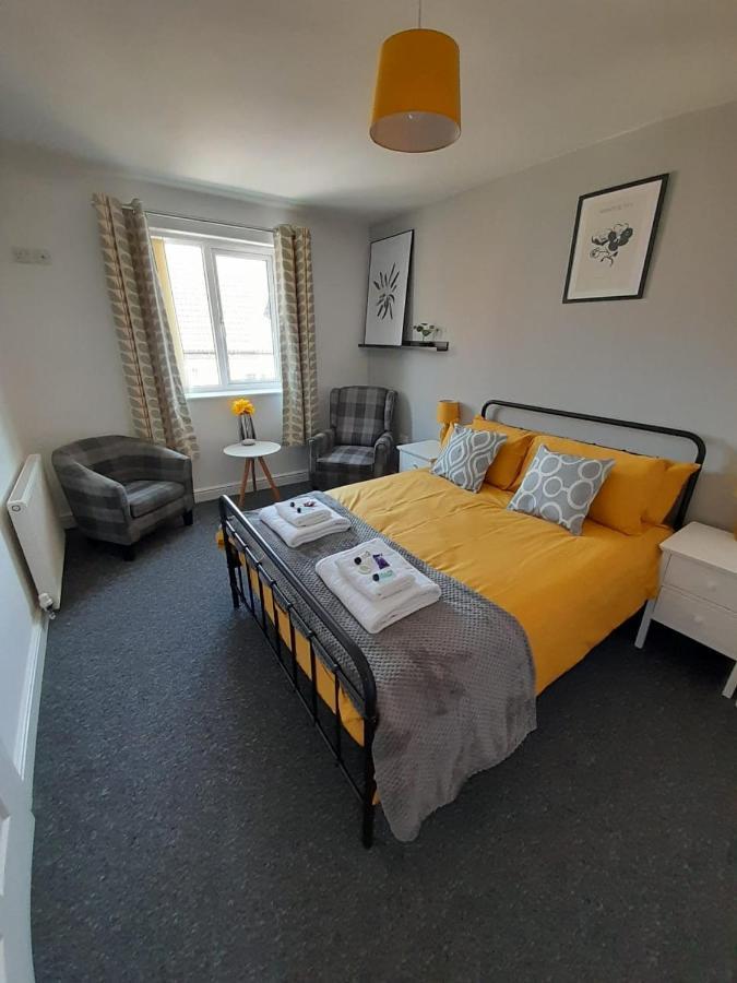 Church House Apartment *